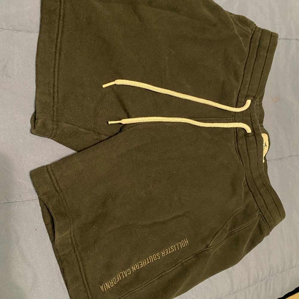 Hollister black shorts